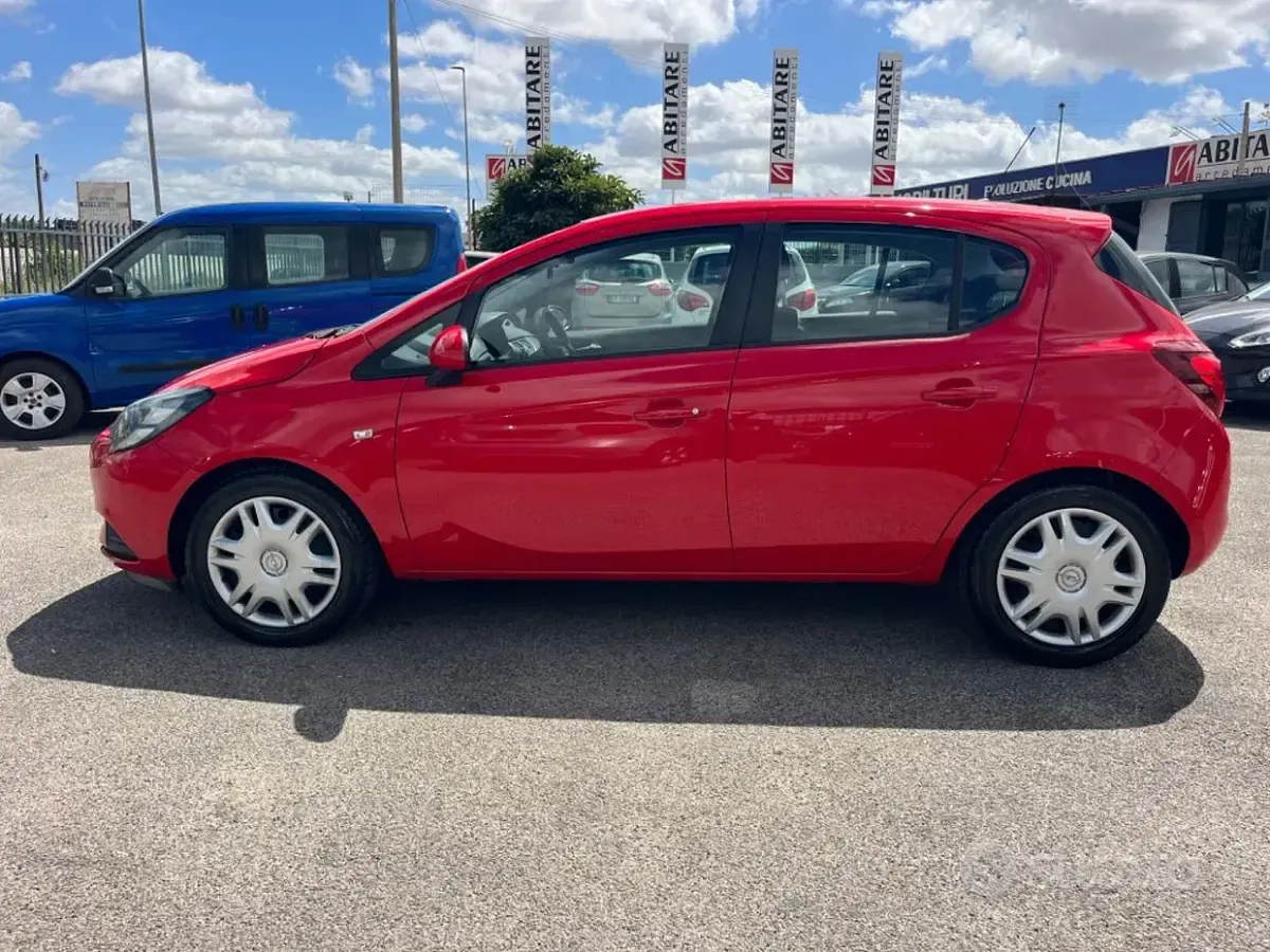 Usata Opel Corsa 90 CV (66 kW) 2018 Rosso Utilitaria