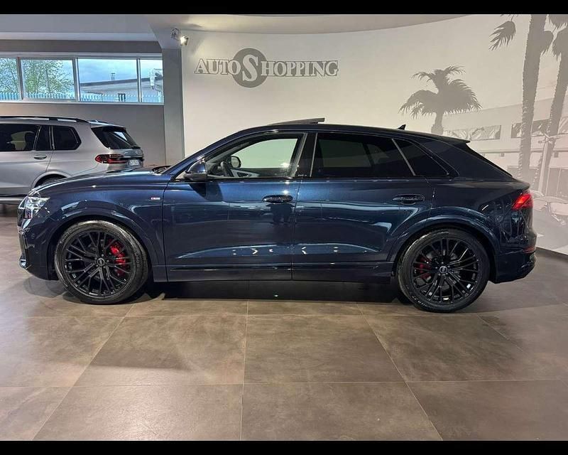Nuova Audi Q8 S-Line 286 CV (210 kW) 2026 Blu/azzurro SUV