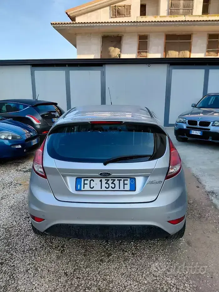 Usata Ford Fiesta 95 CV (69 kW) 2016 Utilitaria