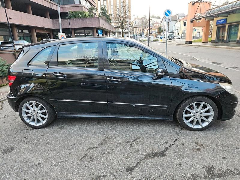 Usata Mercedes B170 2006 Nero Monovolume