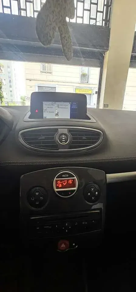 Usata Renault Clio II 76 CV (55 kW) 2010 Other Utilitaria