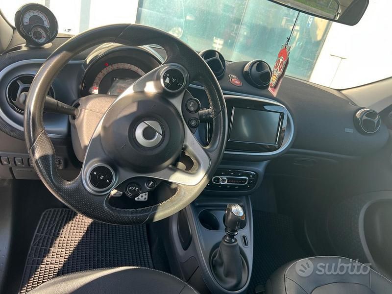 Usata Smart ForFour 2015 Grigio Utilitaria