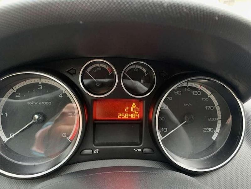 Usata Peugeot 308 Sport 111 CV (81 kW) 2012 Argento Berlina