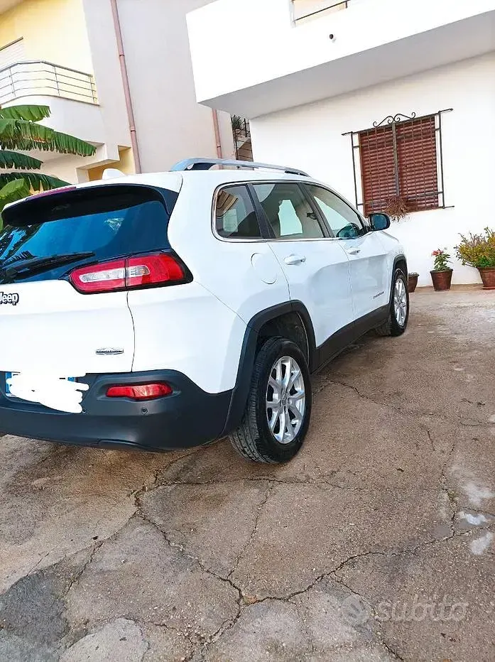 Usata Jeep Cherokee 140 CV (102 kW) 2016 Bianco SUV
