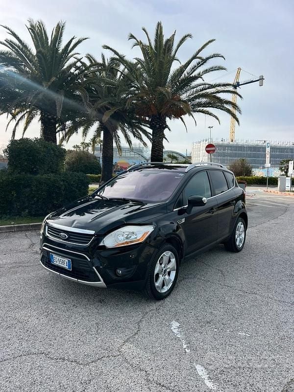 Nero Usata 2011 Ford Kuga Titanium SUV | 4200 € (Super prezzo) - Immagine 1/4