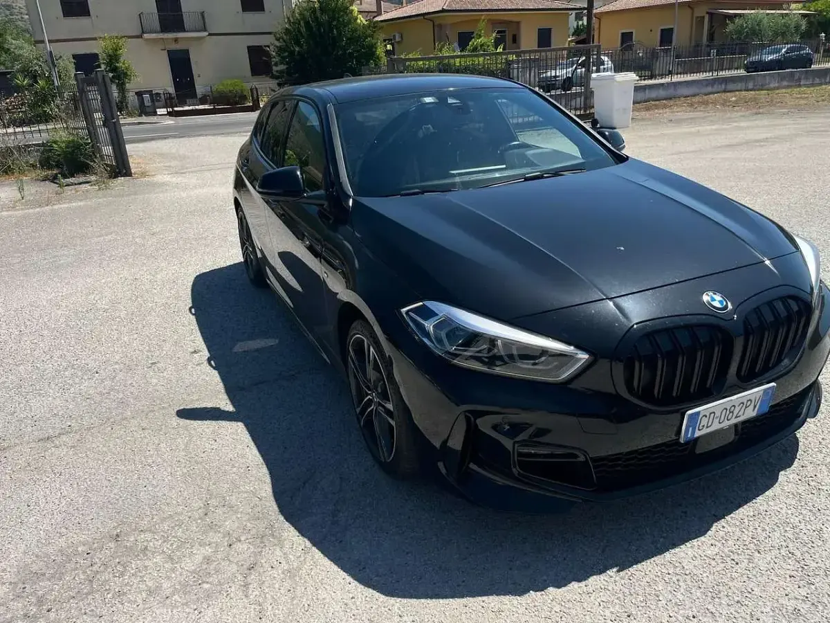 Usata BMW 116 M Sport 116 CV (85 kW) 2021 Nero Utilitaria