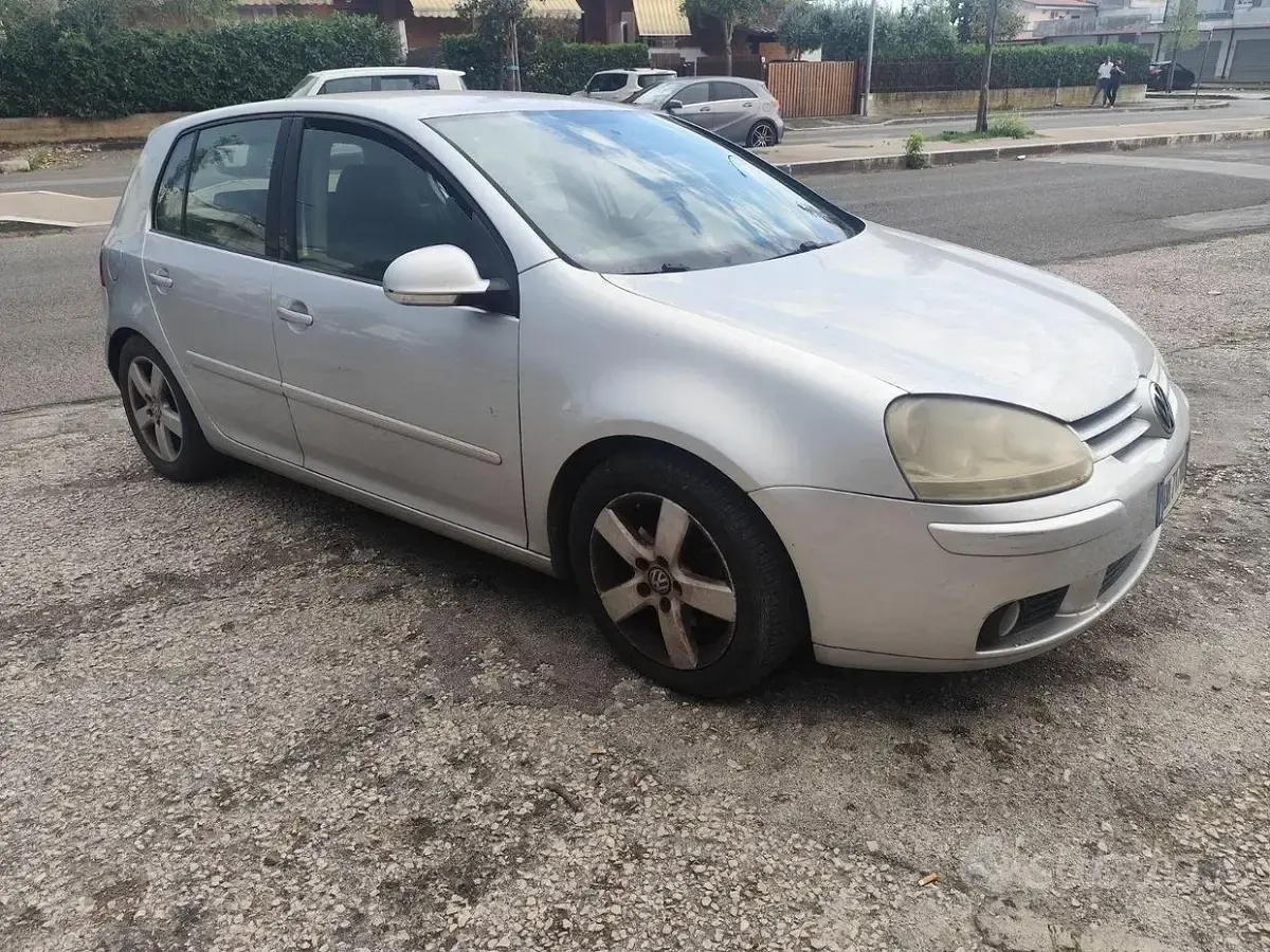 Usata VW Golf V 140 CV (102 kW) 2007 Grigio Berlina