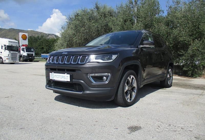 Usata Jeep Compass Limited 140 CV (102 kW) 2019 Grigio SUV