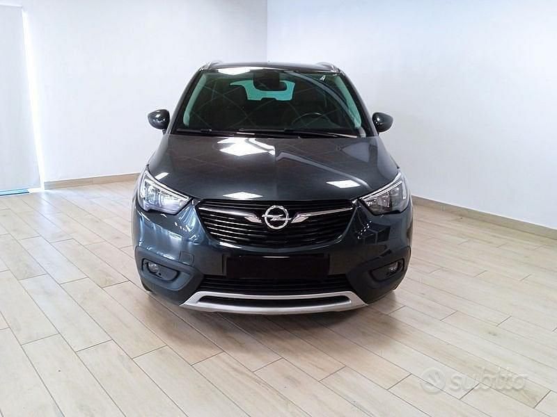 Usata Opel Crossland X S 110 CV (80 kW) 2018 Antracite SUV