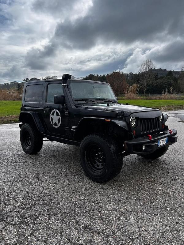 Usata Jeep Wrangler 200 CV (147 kW) 2012 Nero SUV