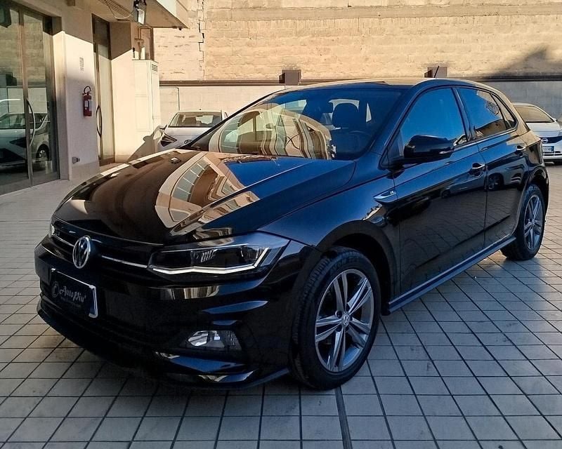 Nero Usata 2020 VW Polo Sport Tre volumi | 13.900 € (Cara) - Immagine 1/4