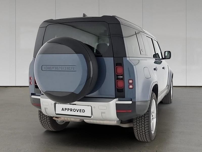 Usata Land Rover Defender SE 200 CV (147 kW) 2024 Tasman blue SUV