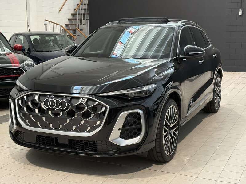 Other Nuova 2025 Audi SQ5 Business SUV | 99.500 € (Molto cara) - Immagine 1/4