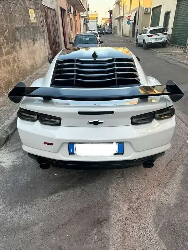 Usata Chevrolet Camaro 340 CV (250 kW) 2020 Bianco Coupé