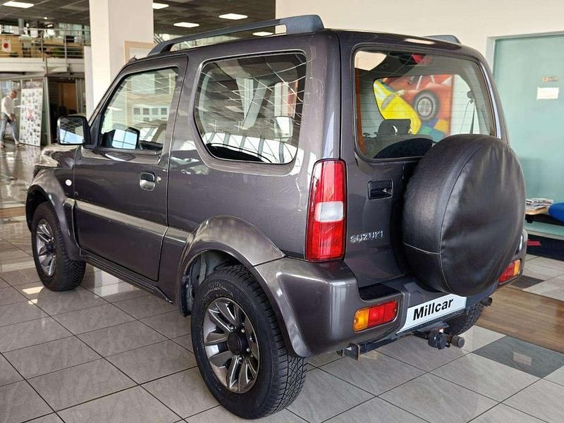 Usata Suzuki Jimny 84 CV (61 kW) 2014 Grigio scuro SUV