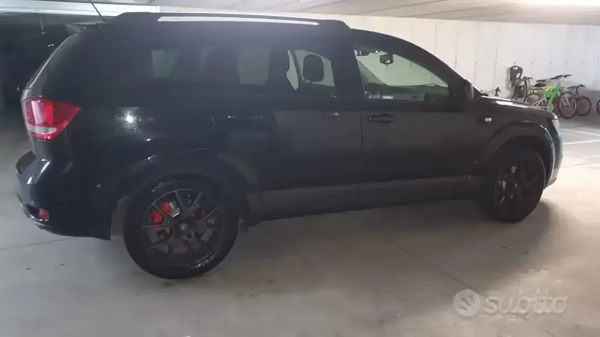 Usata Fiat Freemont Black Code 170 CV (125 kW) 2014 Nero SUV