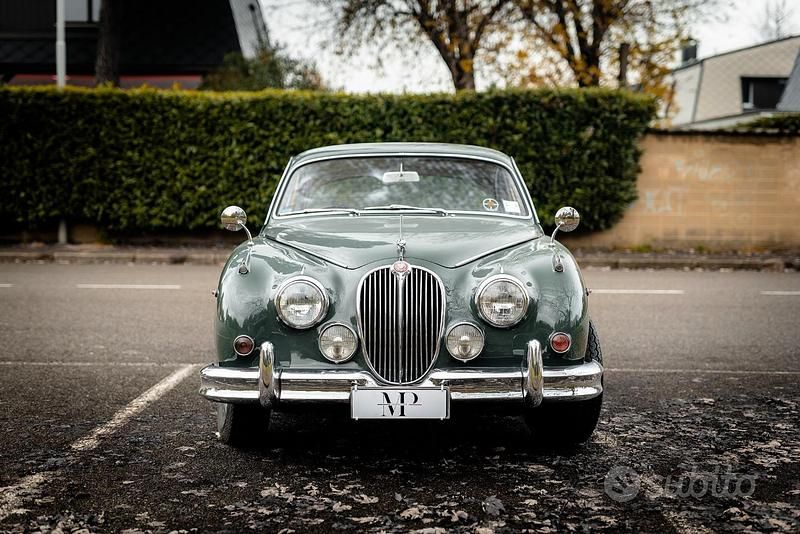 Usata Jaguar MK II 209 CV (153 kW) 1960 Verde Berlina