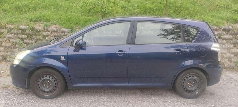 Usata Toyota Corolla Verso Sol 116 CV (85 kW) 2004 Blu/azzurro Monovolume