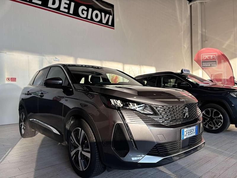 Usata Peugeot 3008 Allure 131 CV (96 kW) 2021 Grigio platino (metallizzato) Monovolume