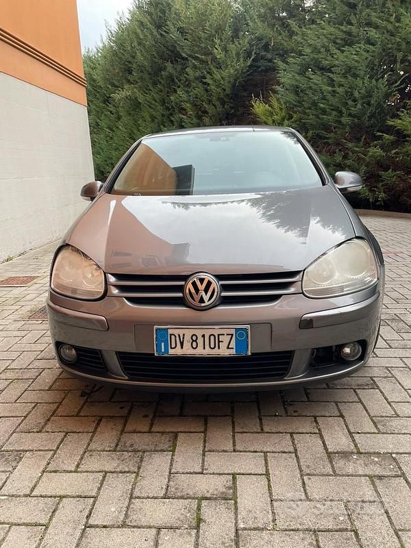 Usata VW Golf V 2008 Berlina