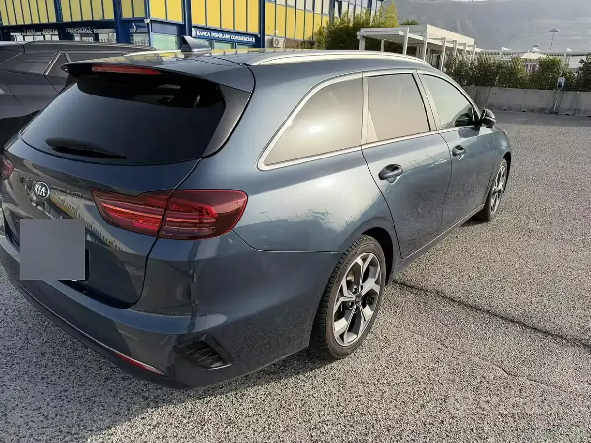 Usata Kia Ceed Sportswagon 136 CV (100 kW) 2018 Bluazzurro Station wagon