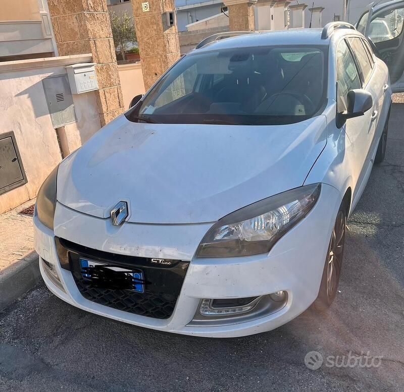 Usata 2012 Renault Mégane GT Line GT-Line Station wagon | 3000 € (Ottimo prezzo) - Immagine 1/4