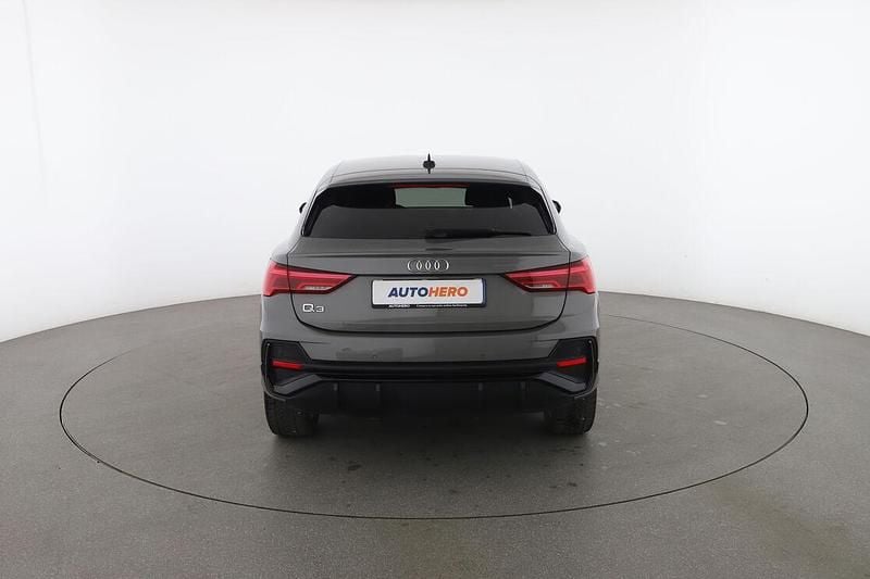 Usata Audi Q3 Sportback S-Line 150 CV (110 kW) 2021 Grigio SUV