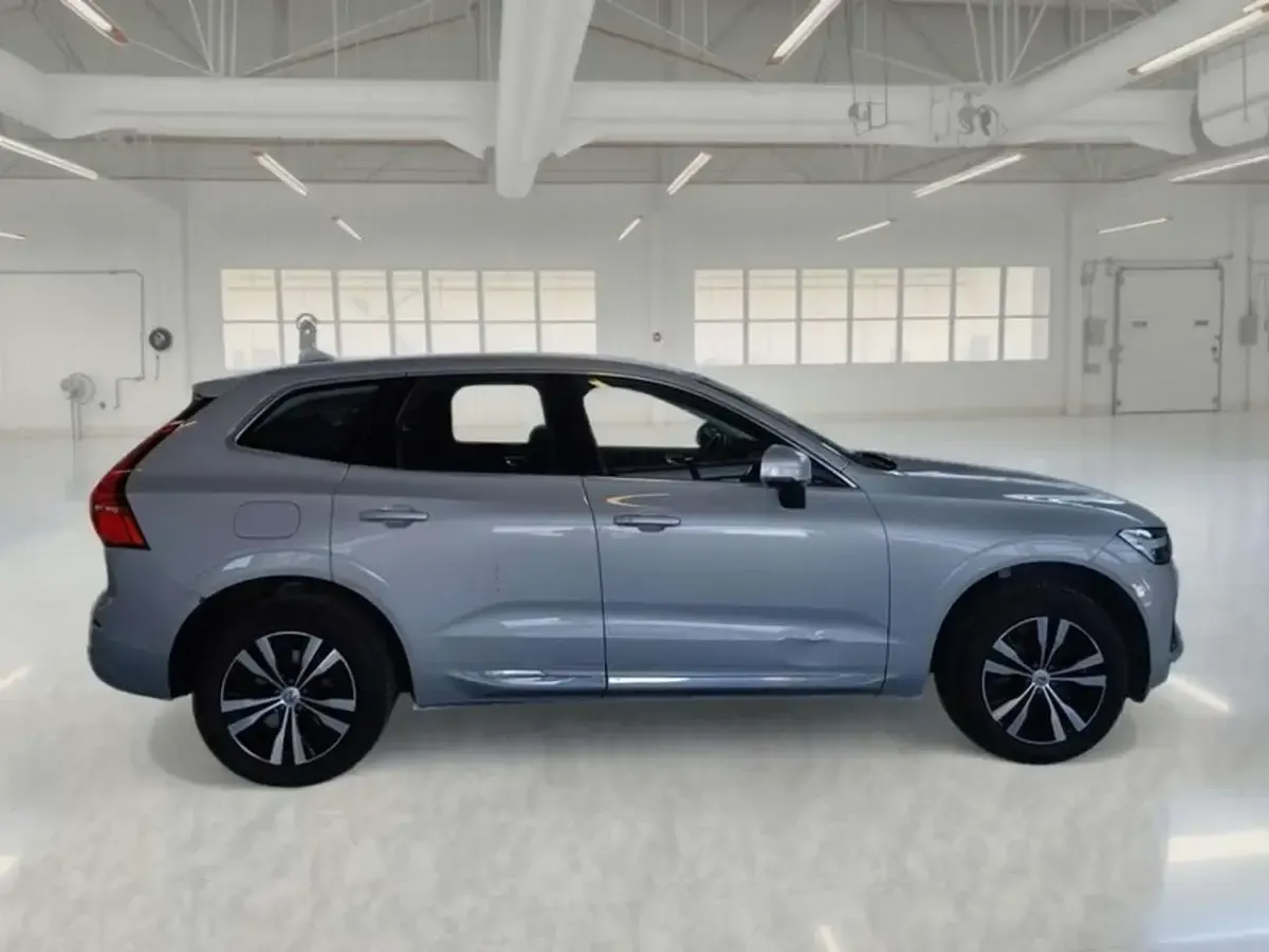 Usata Volvo XC60 Inscription 253 CV (186 kW) 2022 Grigio SUV
