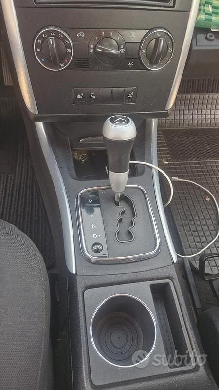 Usata Mercedes B180 2008 Nero Monovolume