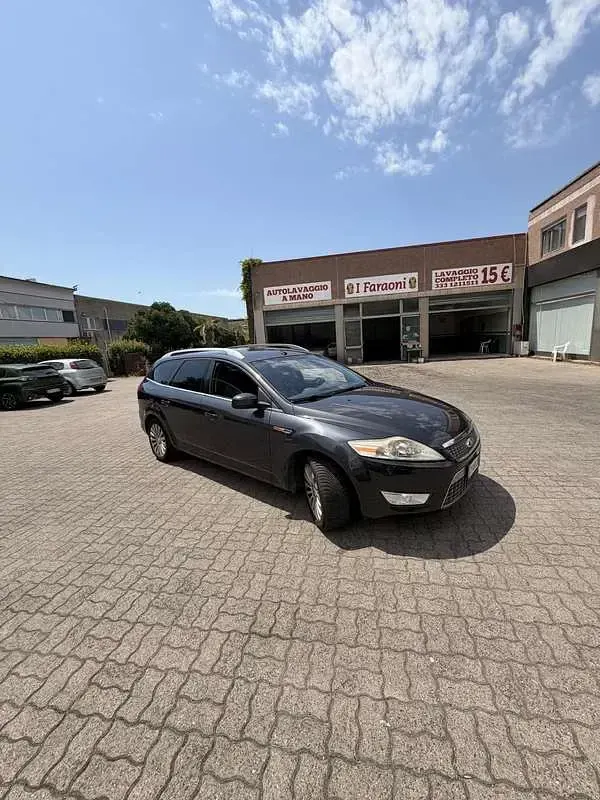 Usata Ford Mondeo Ghia 140 CV (102 kW) 2010 Blu/azzurro Station wagon