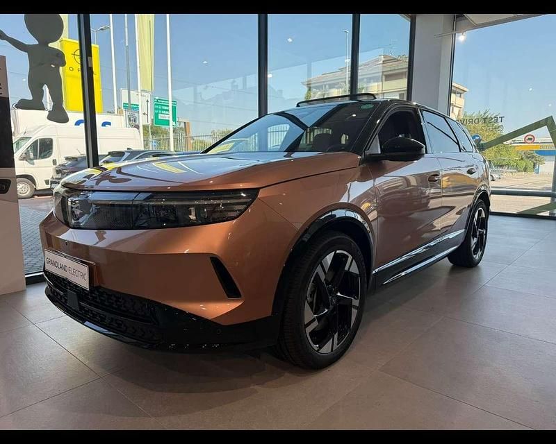 Marrone Nuova 2025 Opel Grandland Electric SUV | 36.200 € - Immagine 1/4