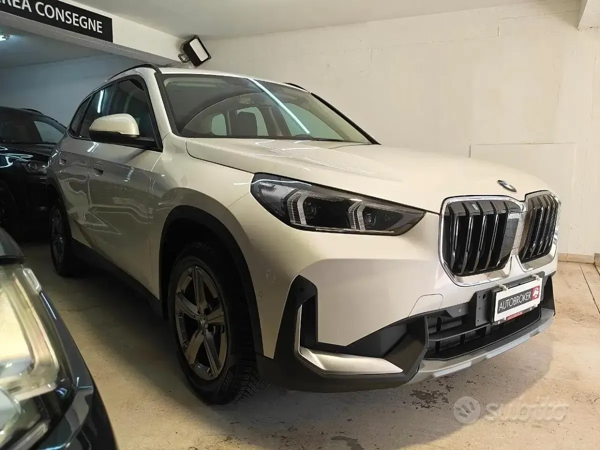 Begagnad BMW X1 Comfort Edition 150 HK (110 kW) 2023 Vit SUV