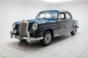 Blu Usata 1958 Mercedes 220 SE Tre volumi | 45.950 € - Immagine 1/4