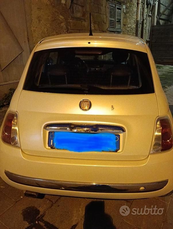 Usata Fiat 500 Lounge 69 CV (50 kW) 2008 Bianco Utilitaria