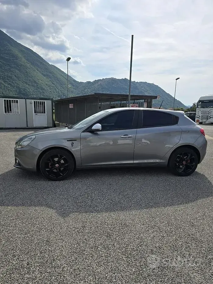 Usata Alfa Romeo Giulietta 120 CV (88 kW) 2017 Utilitaria