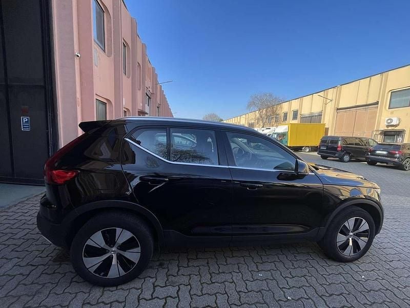 Usata Volvo XC40 129 CV (94 kW) 2022 Nero SUV