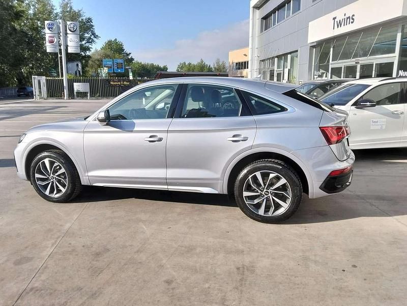 Usata Audi Q5 Sportback Advanced 204 CV (150 kW) 2022 Grigio metallizzato SUV