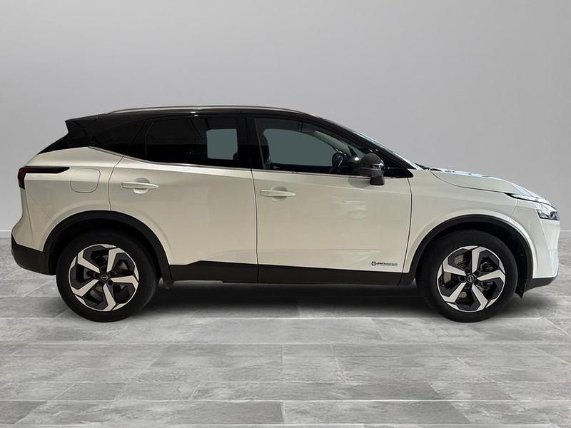 Usata Nissan Qashqai N-Connecta 158 CV (116 kW) 2022 Bianco SUV