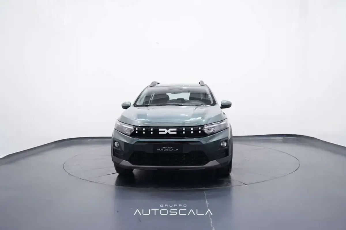 Nuova Dacia Sandero Expression 122 CV (89 kW) 2026 Verde oxide Berlina