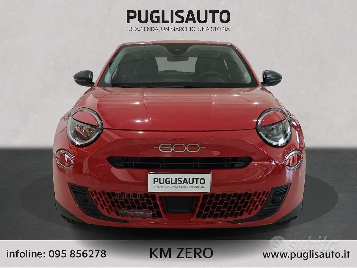 Nuova Fiat 600 Pop 74 kW (101 CV) 2025 Rosso SUV