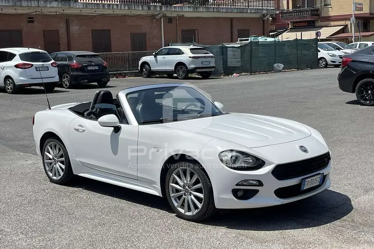 Usata Fiat 124 Spider Lusso 140 CV (102 kW) 2018 Bianco Cabrio