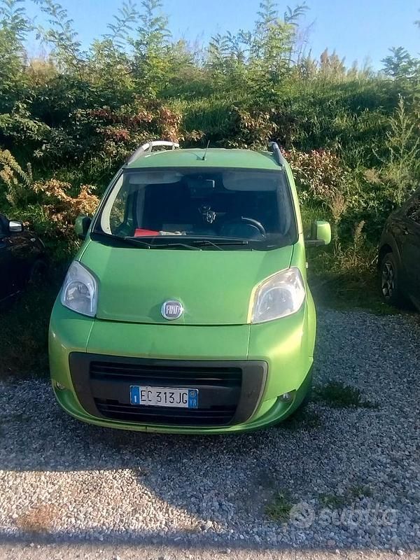 Usata Fiat Qubo Trekking 75 CV (55 kW) 2010 Verde Monovolume