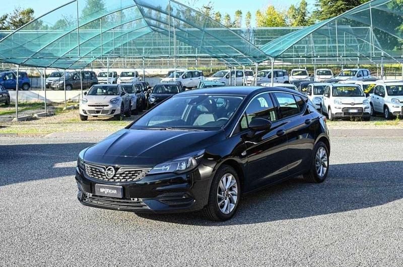 Usata Opel Astra Business Elegance 110 CV (80 kW) 2021 Nero Berlina