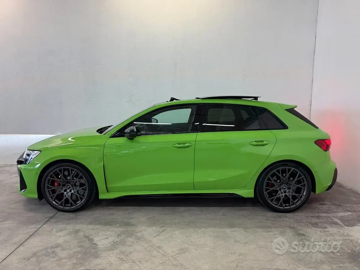 Usata Audi RS3 Ambiente 400 CV (294 kW) 2025 Verde Berlina