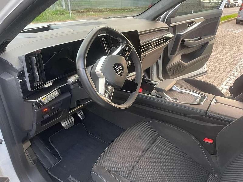 Usata Renault Austral Iconic Esprit Alpine 131 CV (96 kW) 2023 Bianco SUV