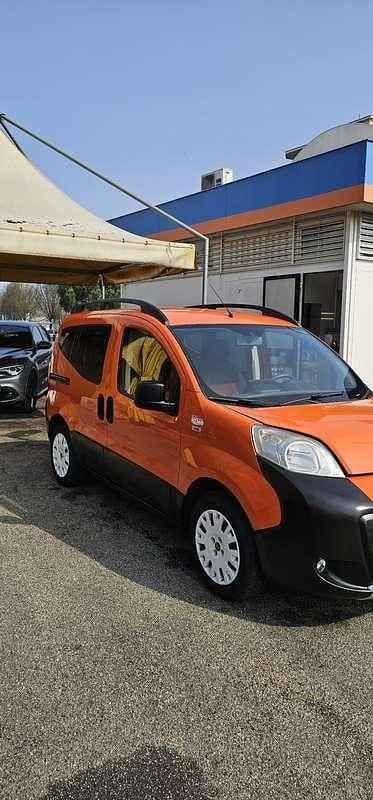 Usata Citroën Nemo 73 CV (53 kW) 2010 Arancione Monovolume