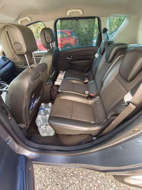 Usata Renault Scénic III 131 CV (96 kW) 2013 Grigio Monovolume