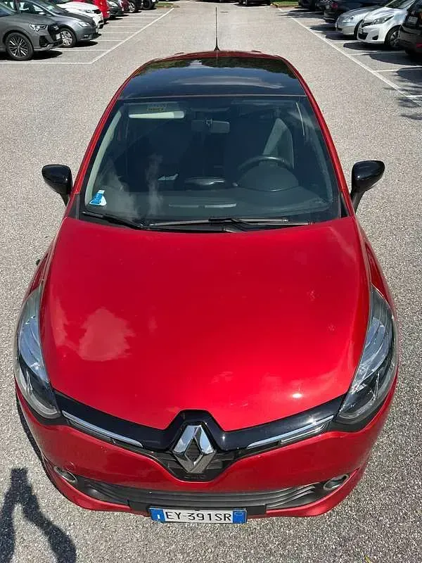 Usata Renault Clio 90 CV (66 kW) 2015 Rosso Utilitaria