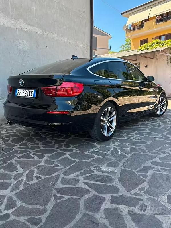 Usata BMW 320 Gran Turismo 190 CV (139 kW) 2018 Nero Berlina