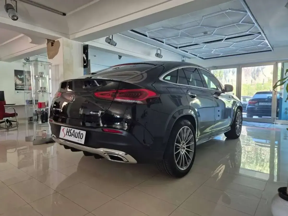 Usata Mercedes GLE350 Premium Plus 194 CV (142 kW) 2022 Inval. black  nonmetallic co SUV